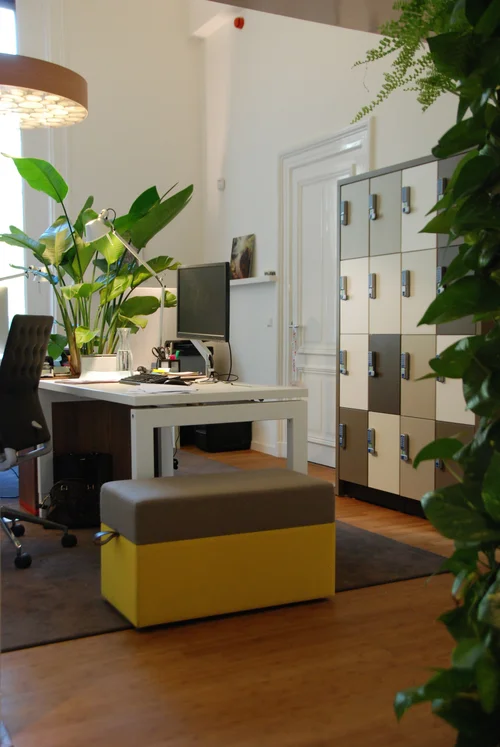 lockeroffice1.jpg
