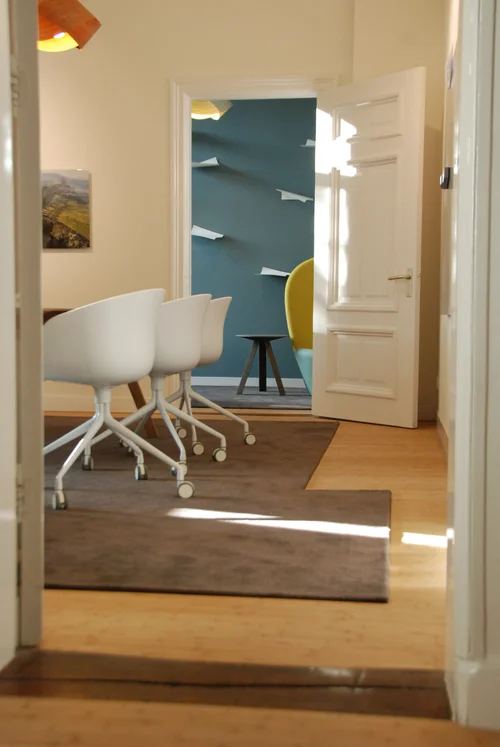 yellowoffice5.jpg